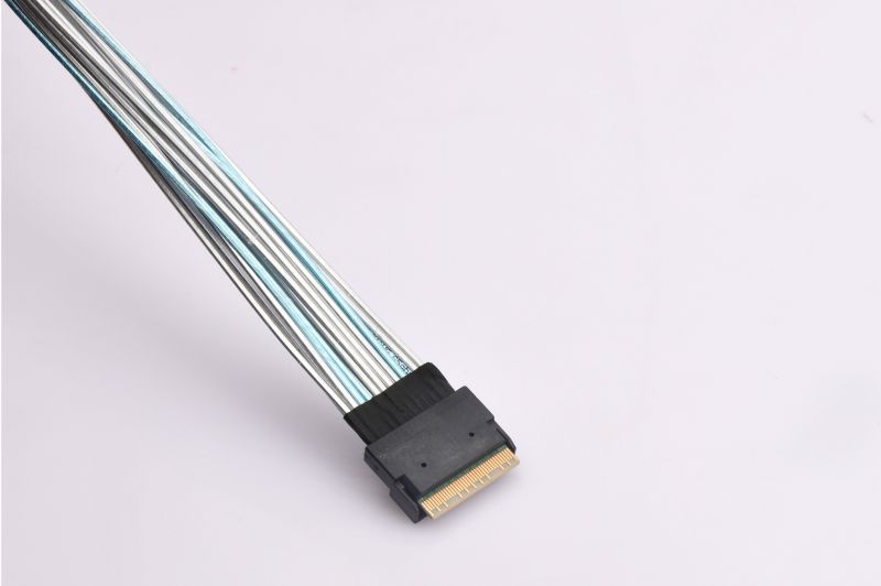 SlimSAS 8X Cable
